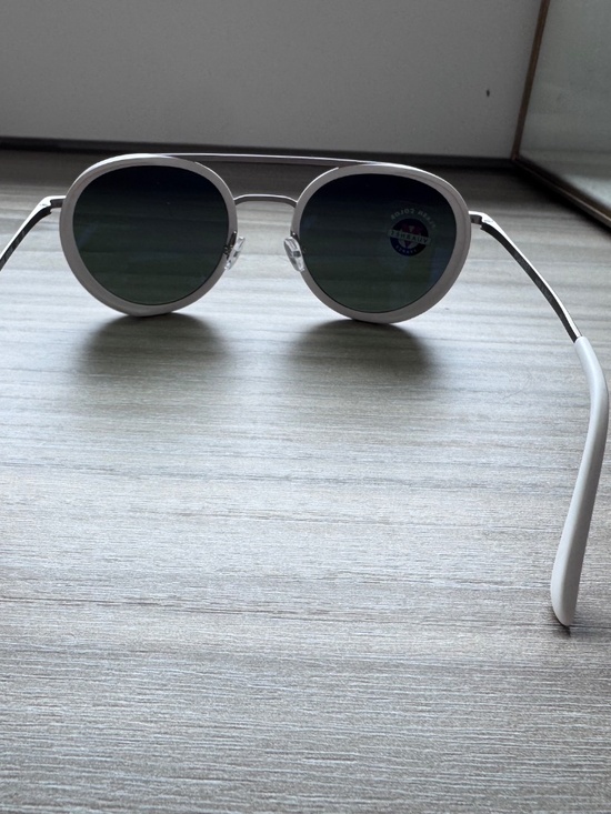 vuarnet sunglasses EDGE ROUND White / Pure Grey Silver Mirror main image 5